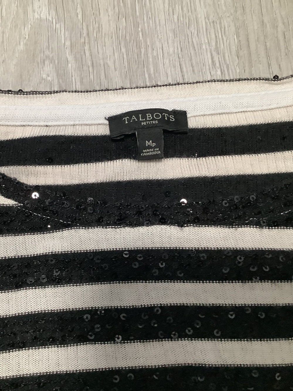 Talbots sweater. MP - Picture 2 of 3